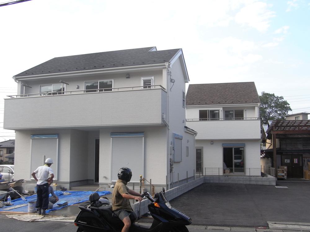 Local photos, including front road. Local (September 2013) Shooting