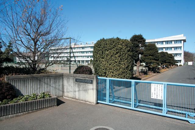 Junior high school. Iruma Municipal Higashi until junior high school 635m