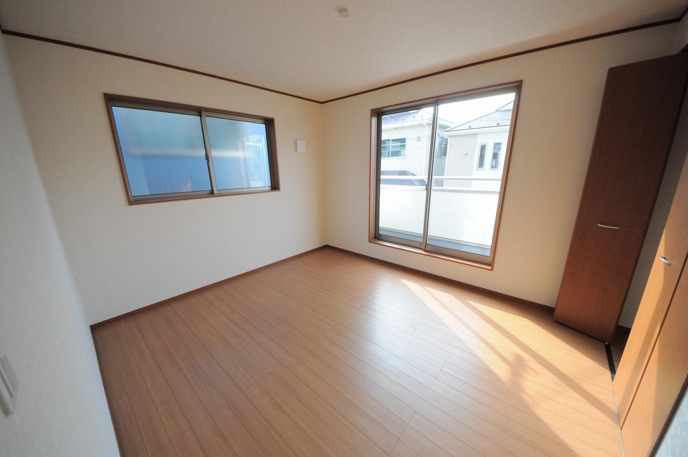 Non-living room. Indoor (11 May 2013) Shooting