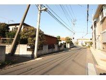 Local photos, including front road. Local (11 May 2013) Shooting