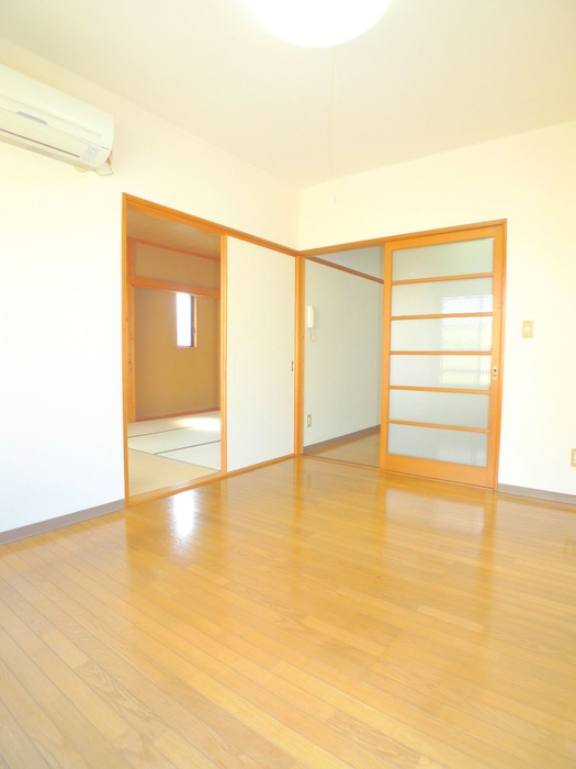 Living and room.  ☆ Flooring ☆