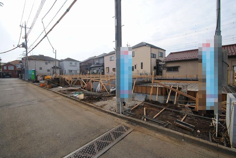 Local photos, including front road. 2 Building site (November 2013) Shooting