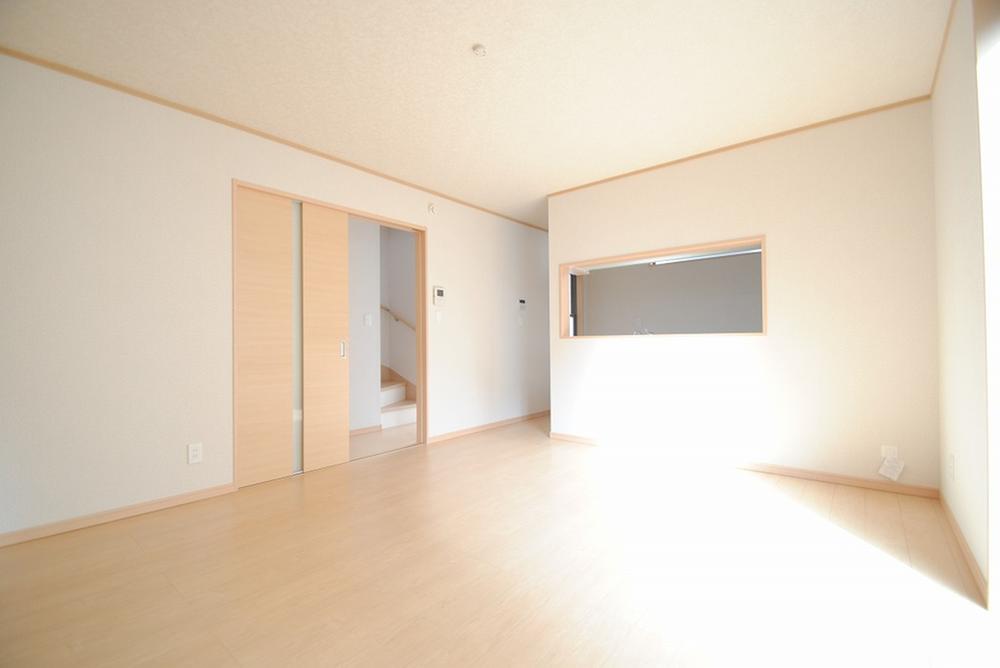 Living. Building 2 room (December 2013) Shooting