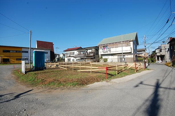 Local appearance photo. Local (11 May 2013) Shooting