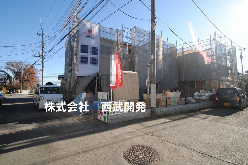 Local photos, including front road. Local (12 May 2013) Shooting