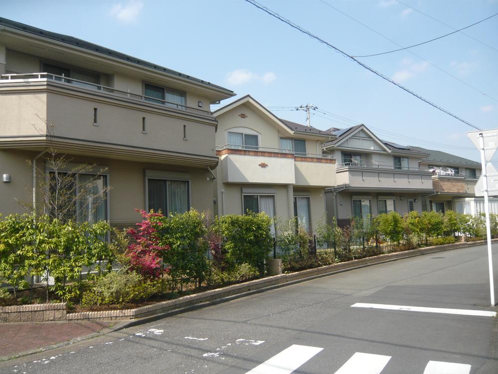 Sale already cityscape photo. Sale already the city average