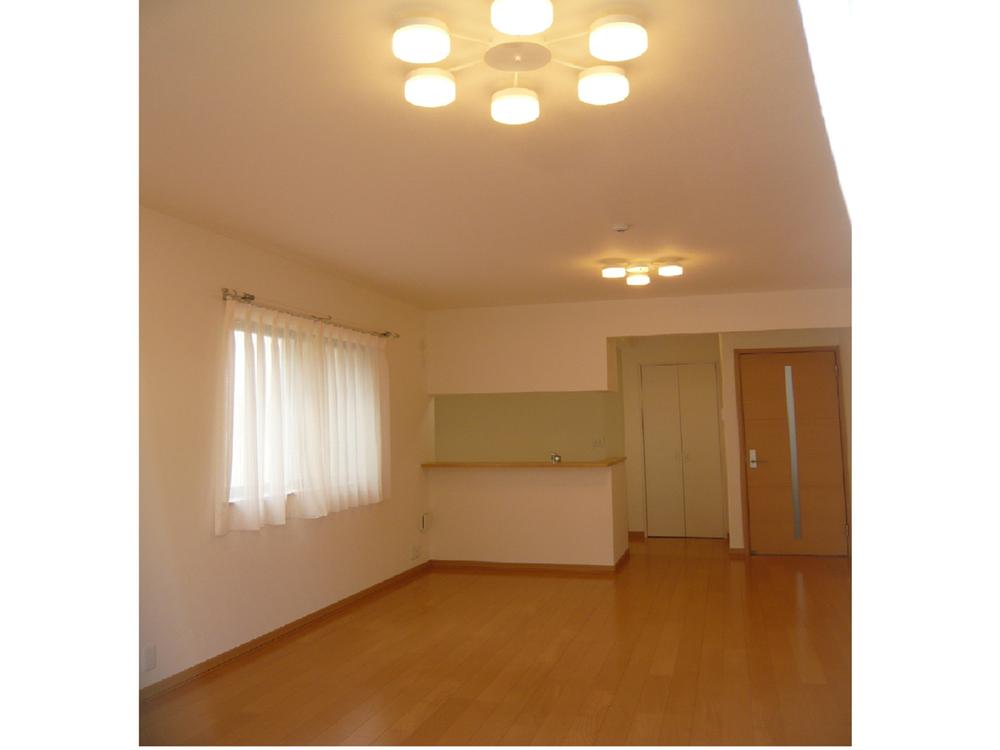 Living. 30 Building Living