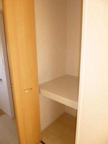 Receipt. 2F corridor