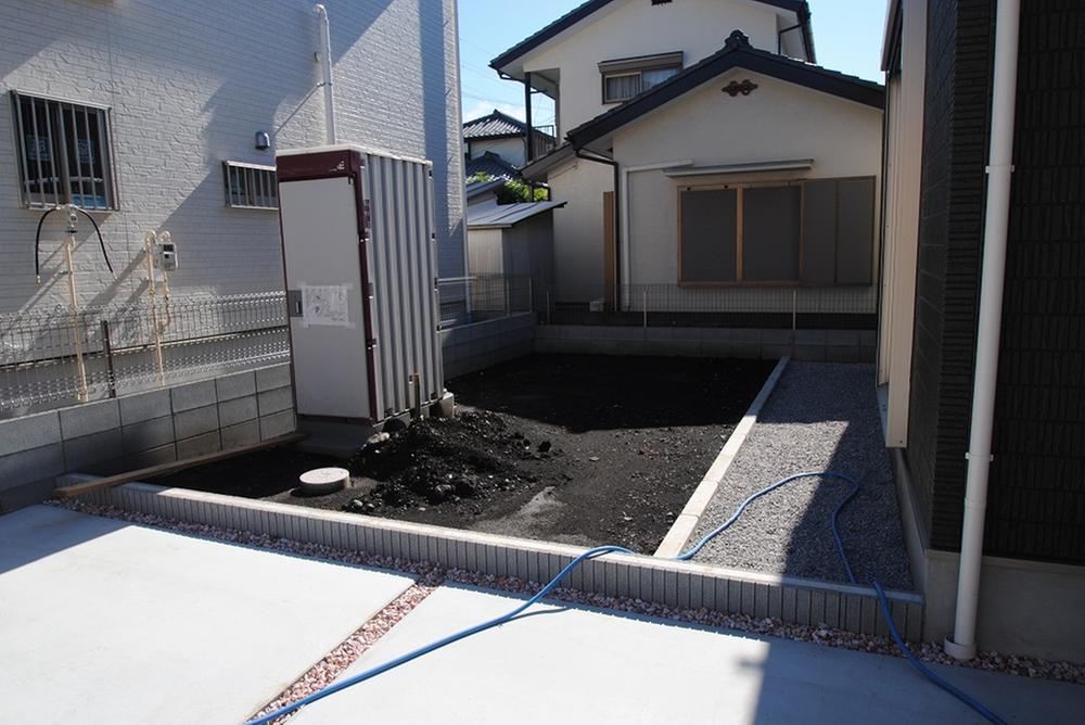 Garden. Local (September 2013) Shooting