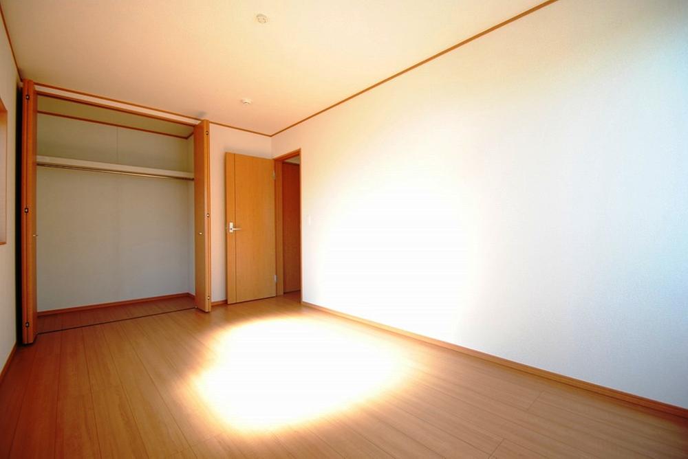 Non-living room. Indoor (September 2013) Shooting