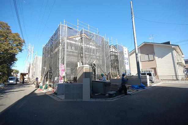 Local appearance photo. Local (11 May 2013) Shooting