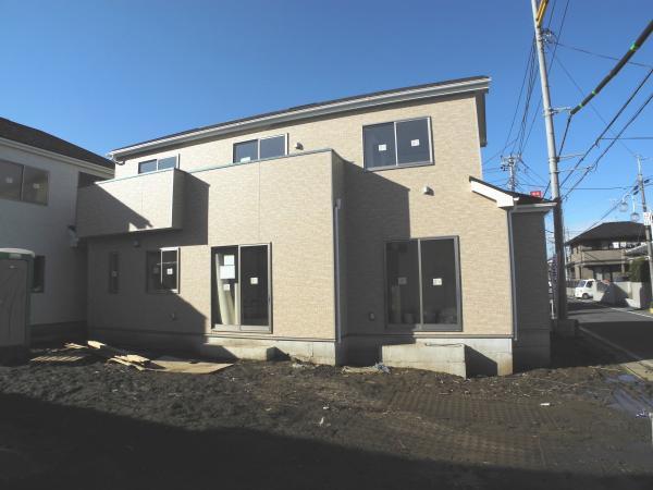 Local appearance photo