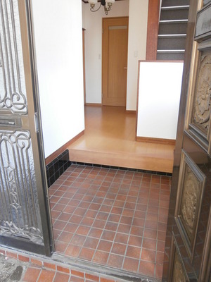 Entrance. This is the feeling I opened the front door