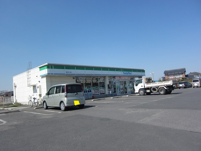 Convenience store. 406m to FamilyMart Kasukabe Obuchi store (convenience store)
