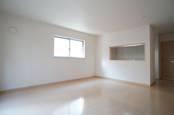 Living. Indoor (12 May 2013) Shooting 1 Building