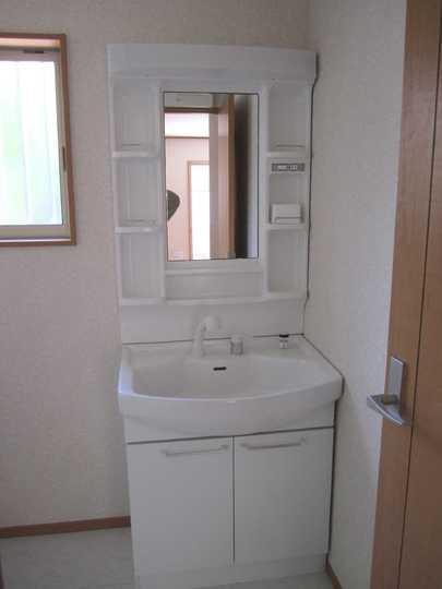 Wash basin, toilet. bathroom