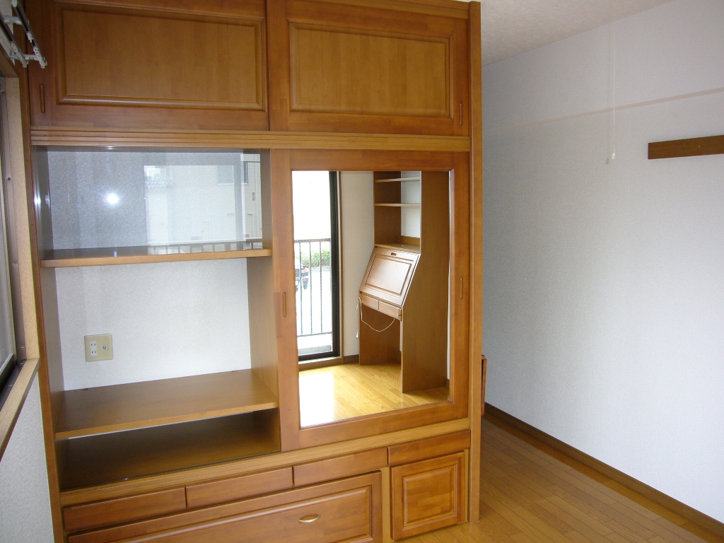 Receipt. In closet and shelf is one