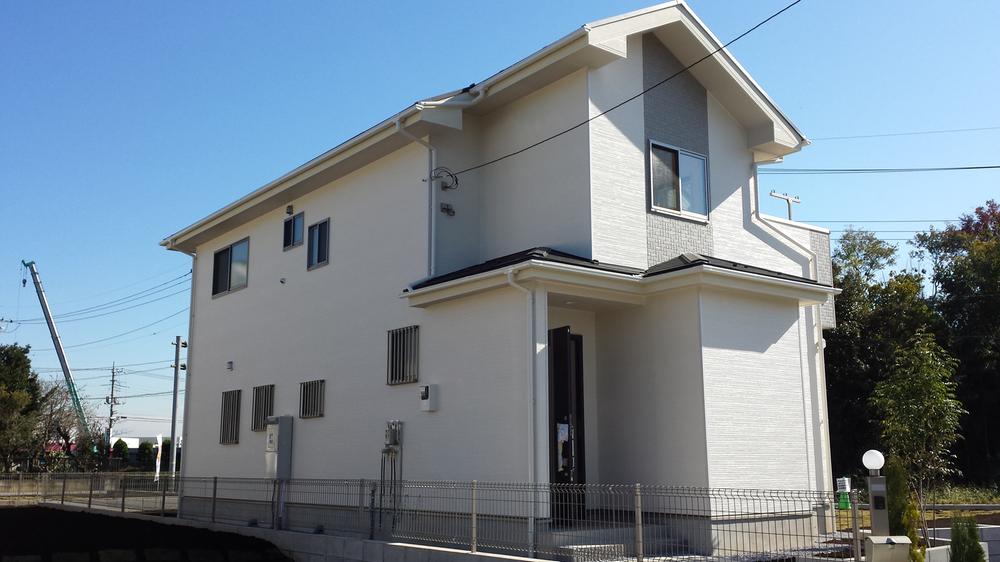 Local appearance photo. Building 3 Appearance (1)