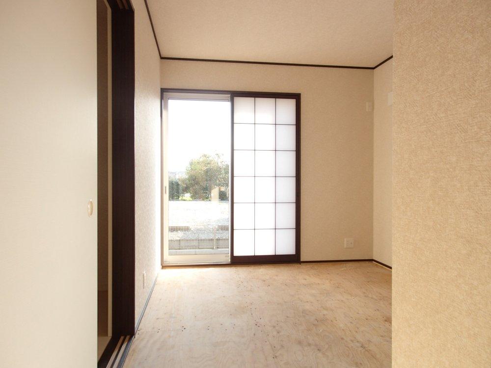 Non-living room. Indoor (11 May 2013) Shooting