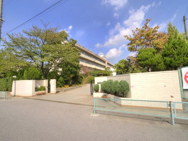 Junior high school. Toyono 1100m until junior high school