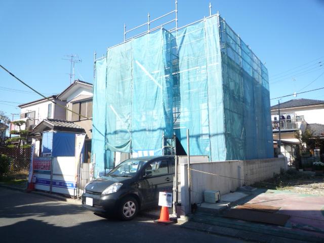 Local appearance photo. Local (11 May 2013) Shooting