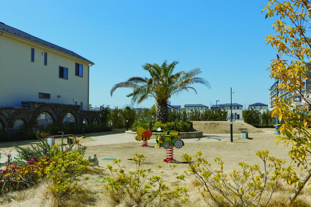 Other. Park Roshuparuku located within the Town