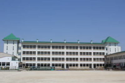 Primary school. Bingo 300m up to elementary school (elementary school)