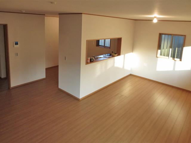 Living. Indoor (11 May 2013) Shooting Building 2 Living with a sense of openness of 16.5 quires