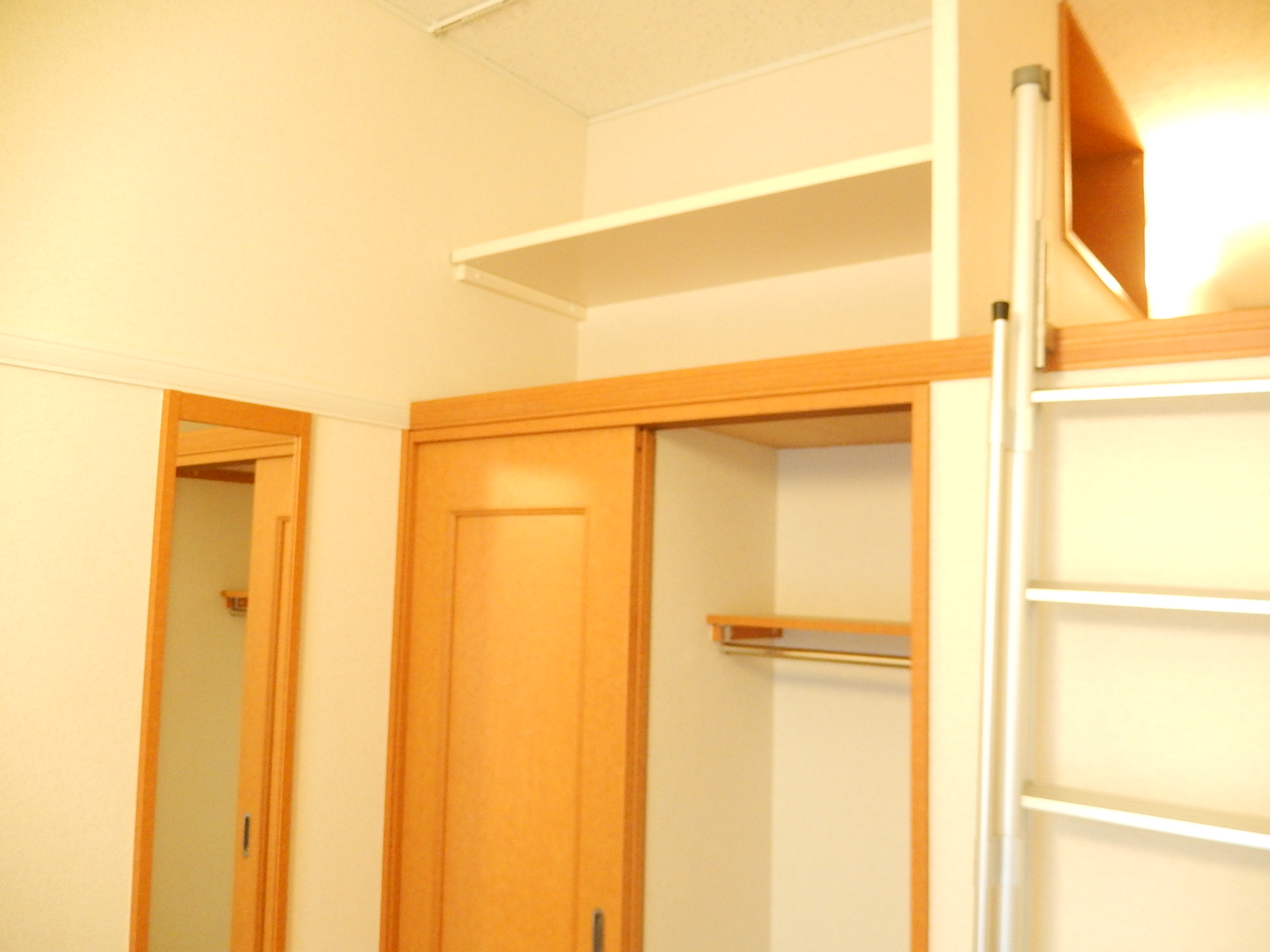 Receipt. Storage lot!