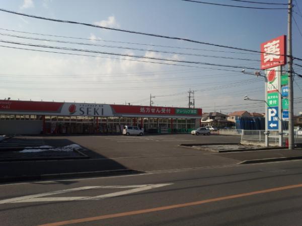 Drug store. 900m cough medicine to the drugstore