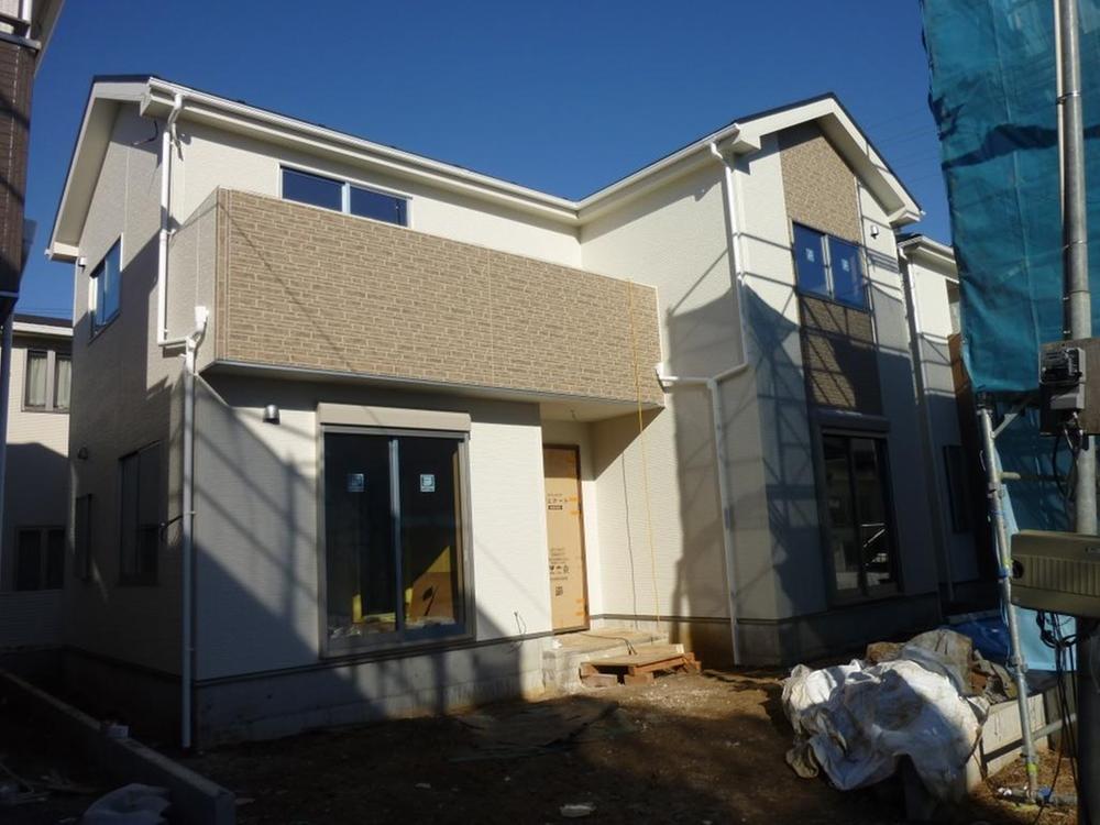 Local photos, including front road