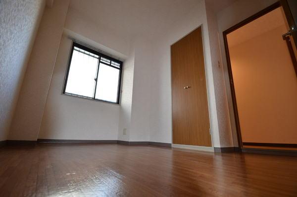 Other room space. Western style room