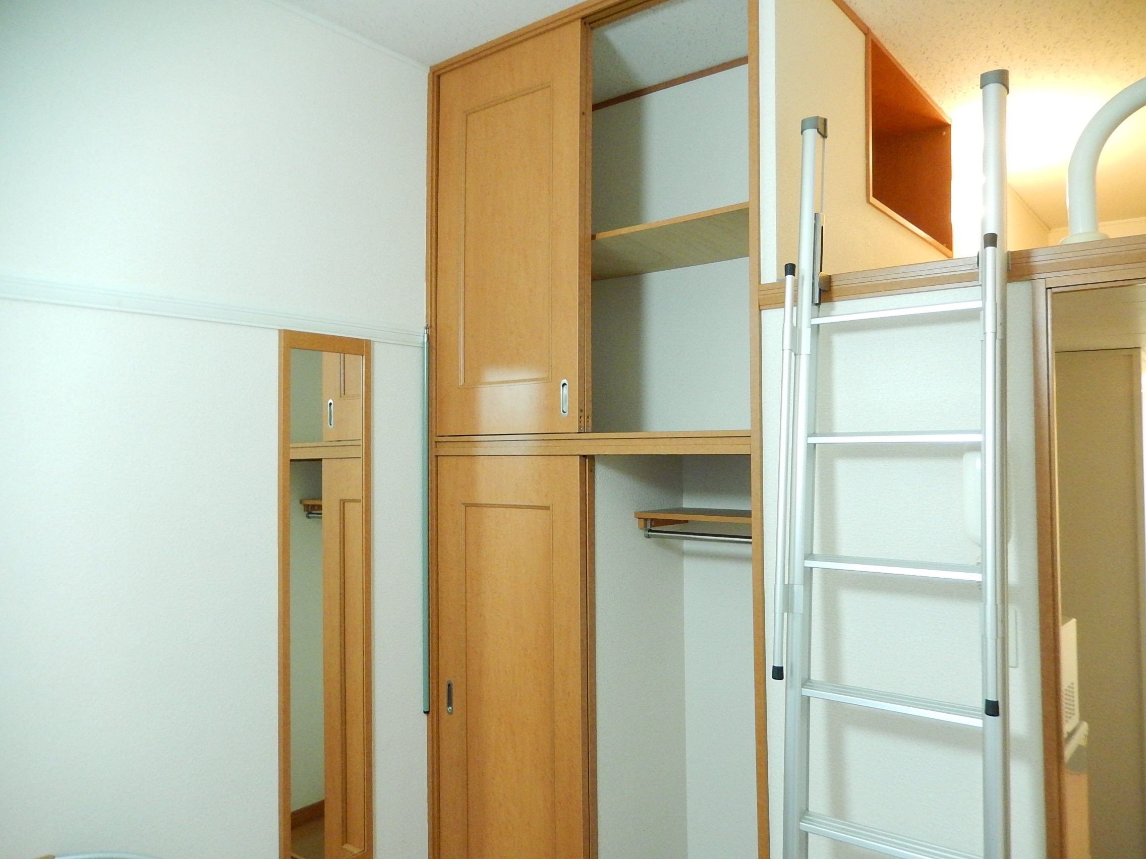 Receipt. Storage lot!