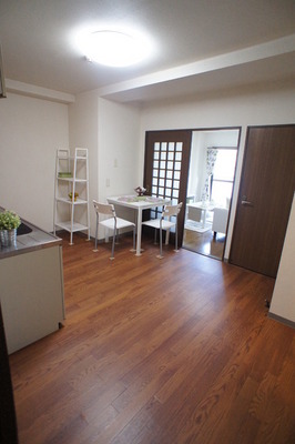 Kitchen. Dining scan Pale scan 6 Pledge