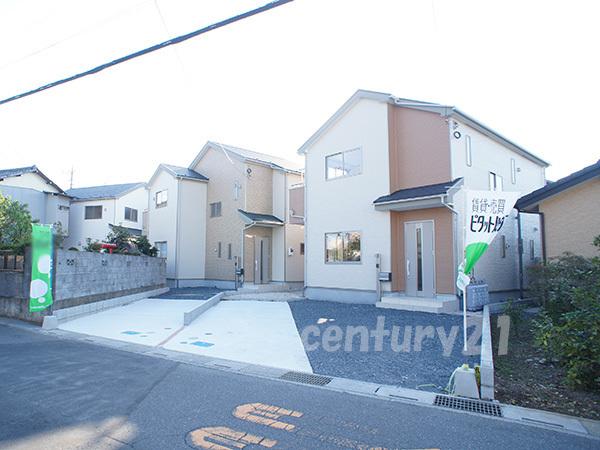 Local photos, including front road