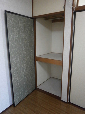 Receipt. Western-style is 4.5 Pledge storage