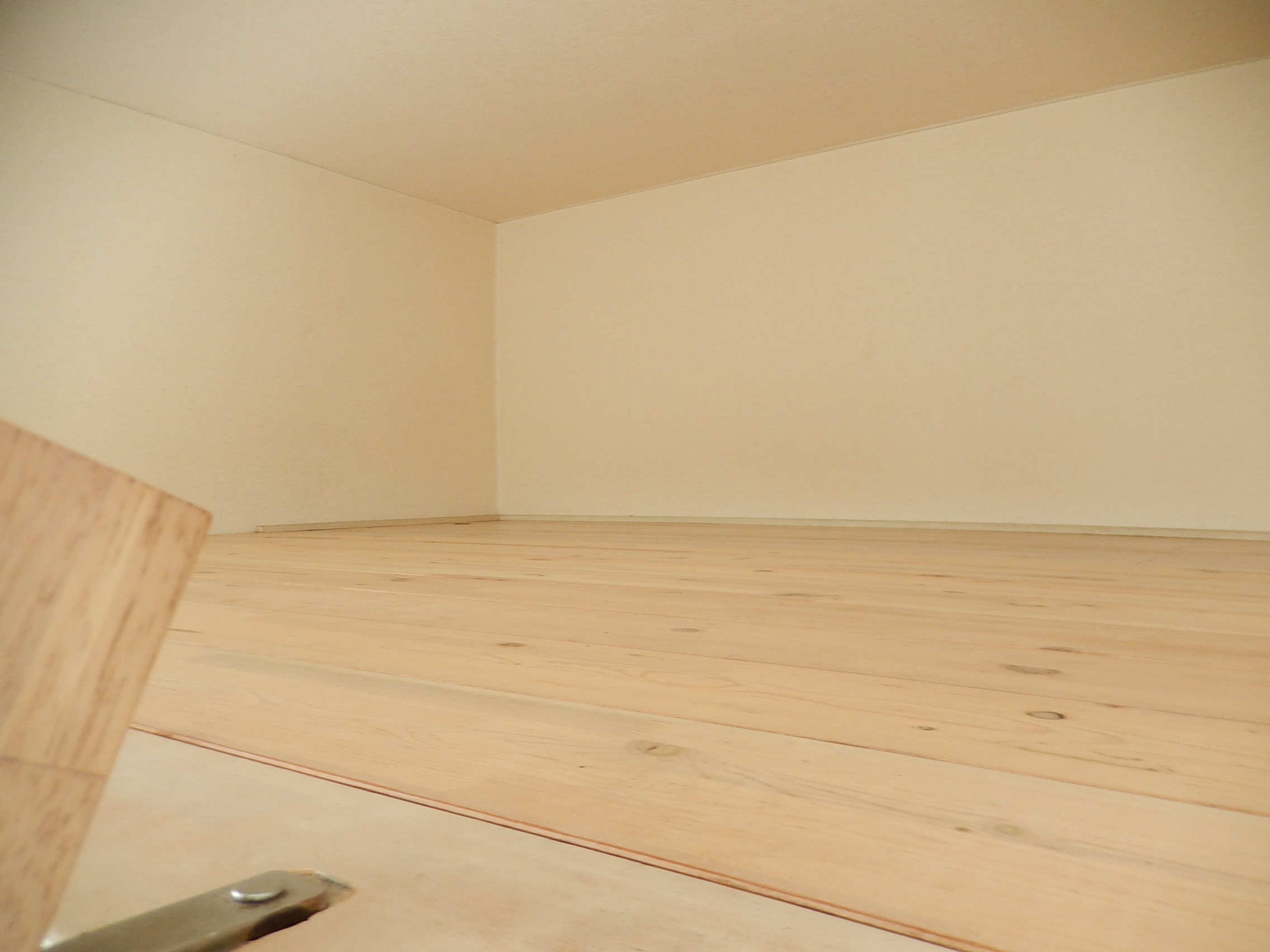 Other room space. Loft spacious!