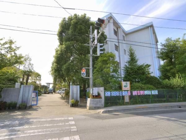 Primary school. Yagisaki until elementary school 1100m