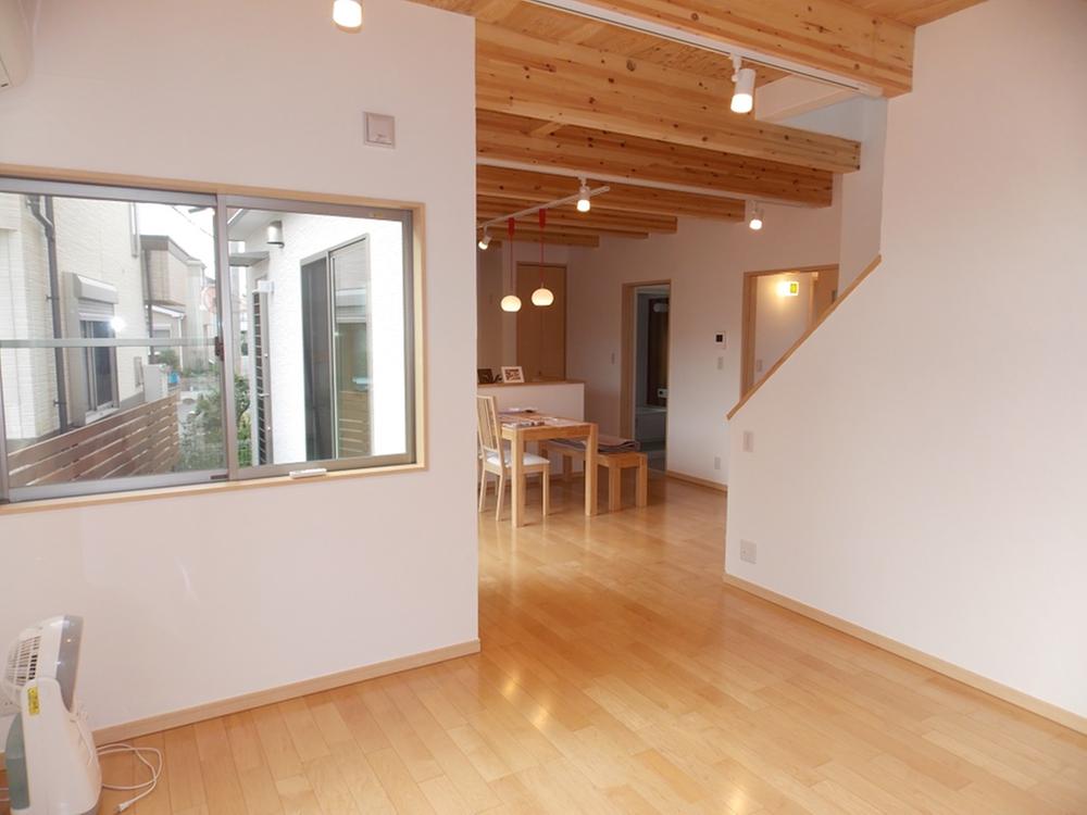 Same specifications photos (living). Same specifications