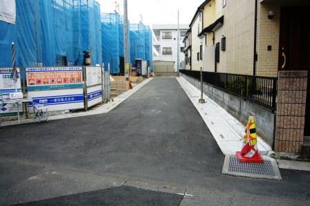 Local photos, including front road. Local (11 May 2013) Shooting