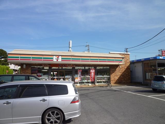 Convenience store. 703m to Seven-Eleven Kasukabe Midoricho shop