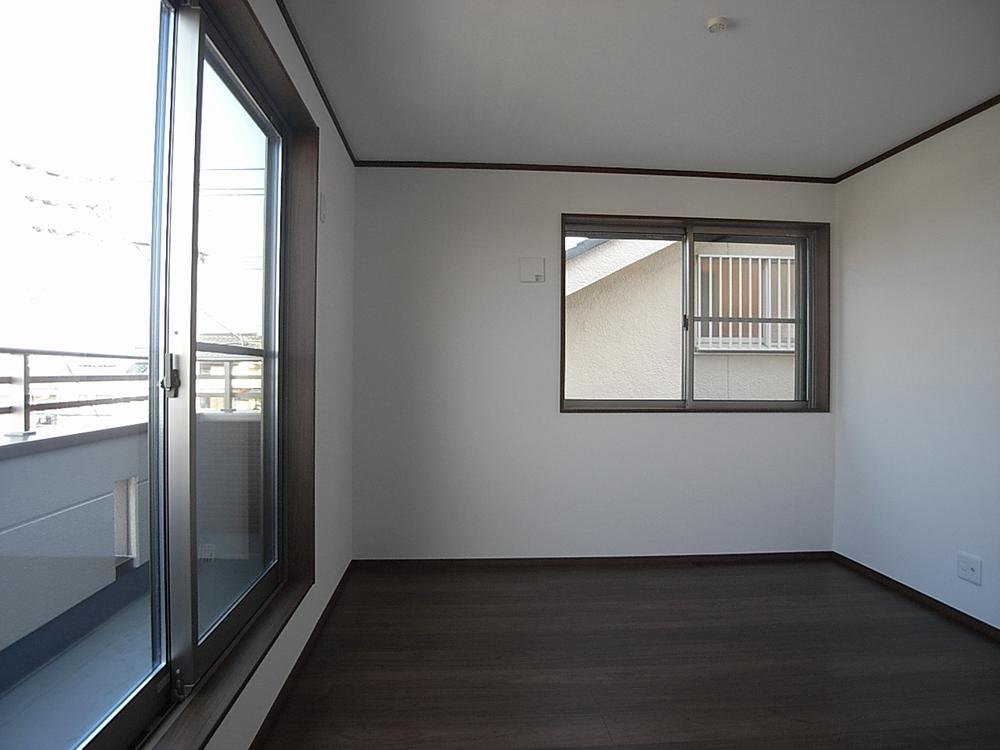 Non-living room. Indoor (11 May 2013) Shooting