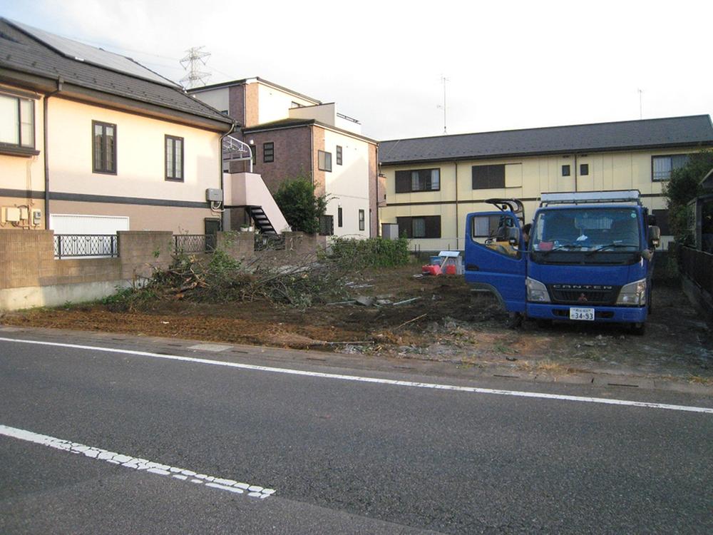 Local photos, including front road. Local (September 2013) Shooting