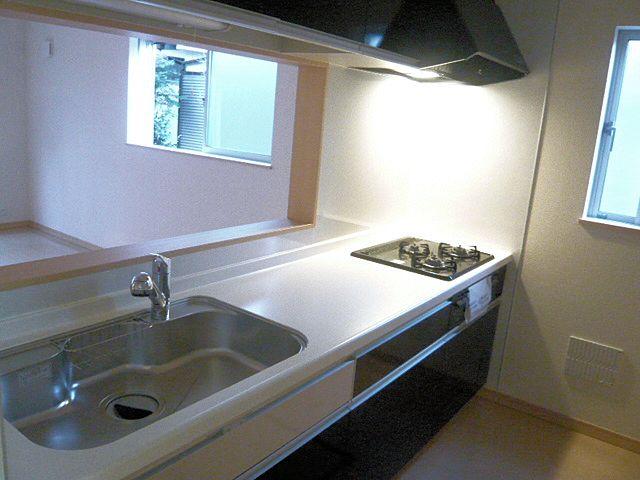 Kitchen. Face-to-face kitchen