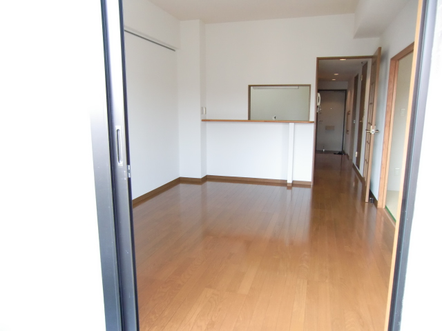 Living and room. The type of living and Japanese-style room are connected