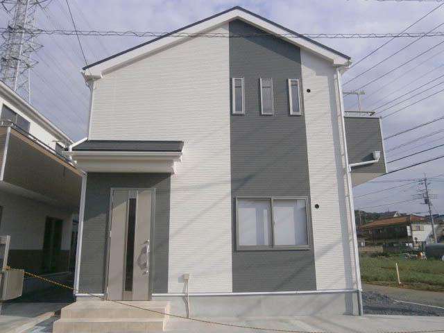 Local photos, including front road. Was building completed. Such as the actual image from per yang, We have to wait all the time so you can see directly.