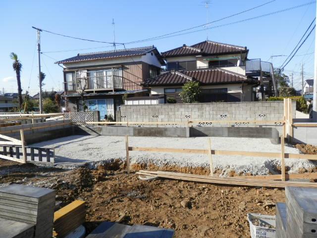 Local appearance photo. Local (11 May 2013) Shooting