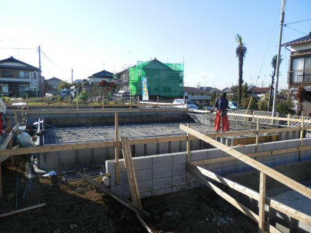 Local appearance photo. Local (11 May 2013) Shooting