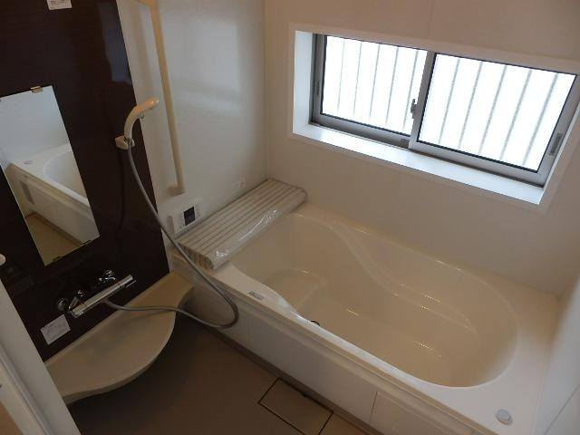 Same specifications photo (bathroom). Same specifications