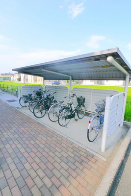 Other.  ☆ Wanted shop Town housing ☆ (Other) up to 10m